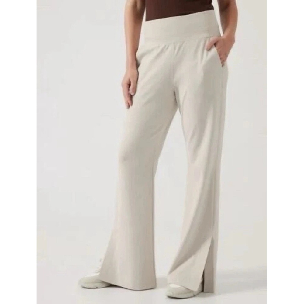 ATHLETA Venice Flare Pants Small Abalone Grey Cream Commute Work Travel  #882675